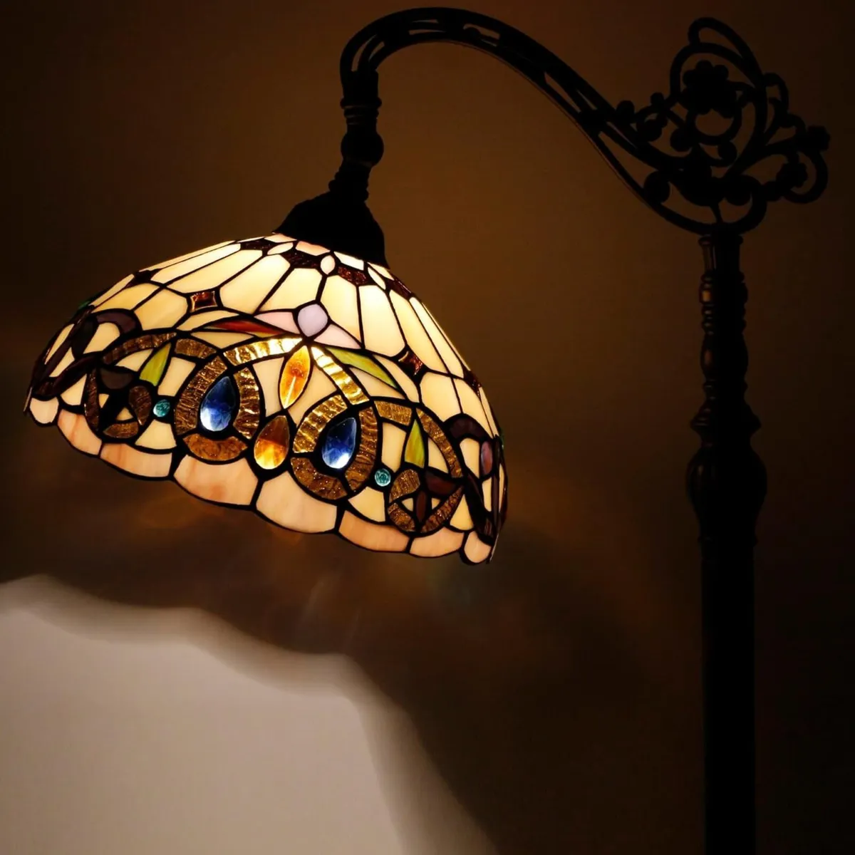 Tiffany Floor Lamp Stained Glass Serenity - Image 4