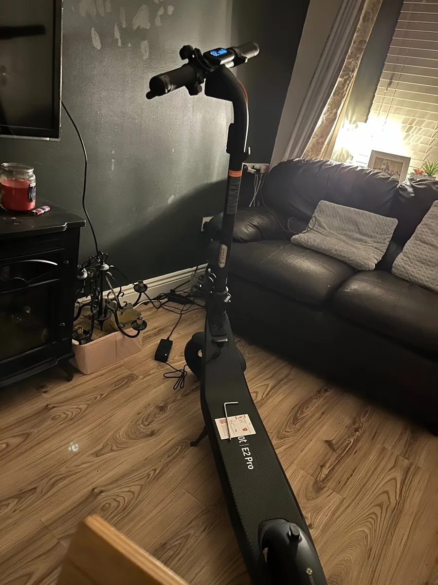 Electric scooter Segway E2 Pro - Image 1