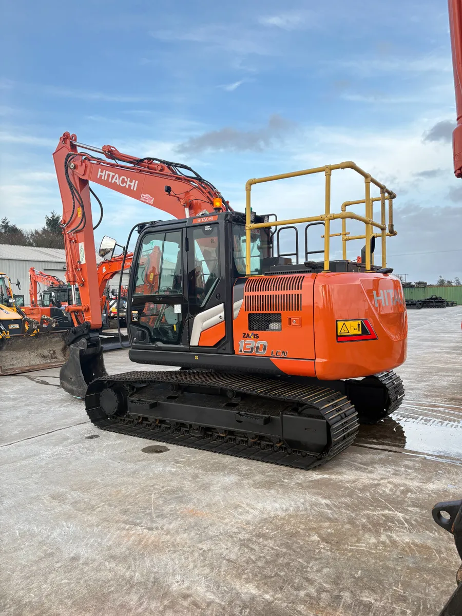 HITACHI ZX130-7 - Image 4