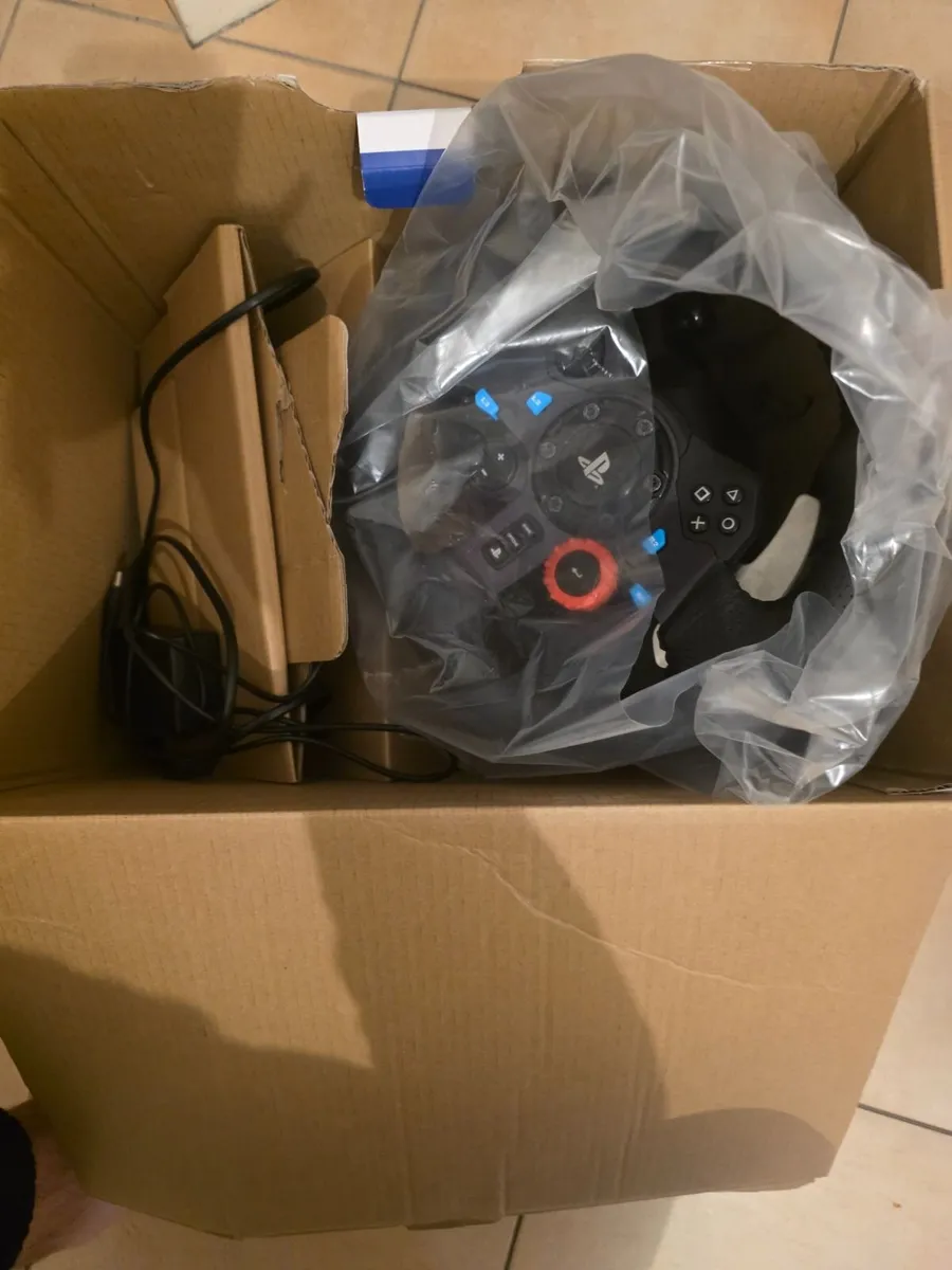 Playstation 5, logitech g29 - Image 1
