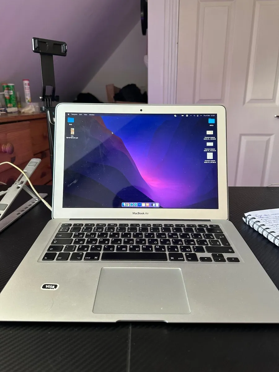 Macbook Air - Image 3