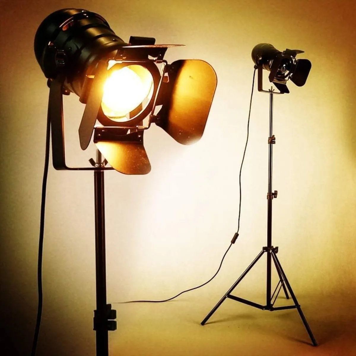 Vintage Industrial Black Retro Tripod Adjustable - Image 2