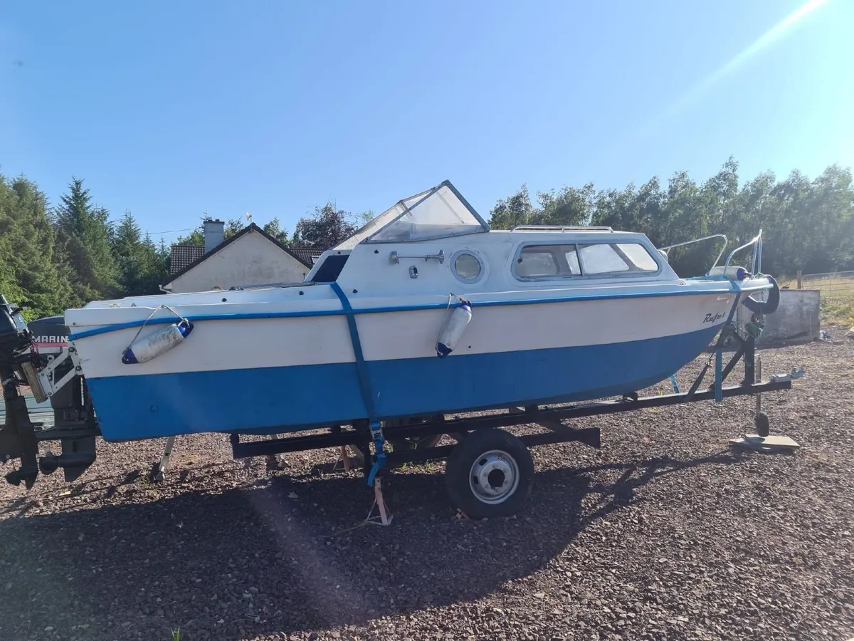 22ft Norman Cabin Cruiser – Excellent Condition - Image 4