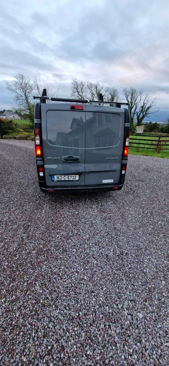 Renault Trafic 2016 - Image 2