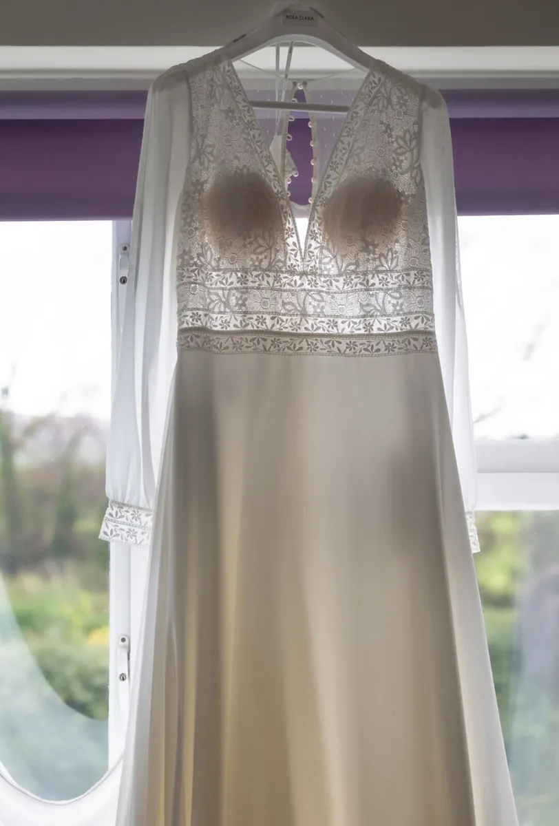 Rosa Clará Wedding Dress - Image 3