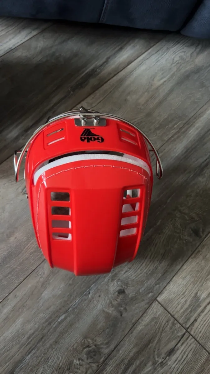 Red gola helmet - Image 3