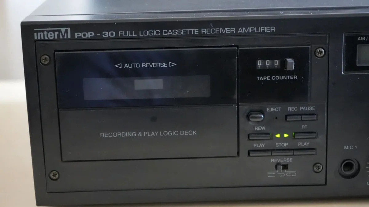 Cassette receiver amplifier [vintage] - Image 4