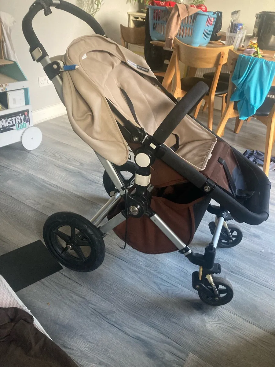Bugaboo buggy & bassinet - Image 1