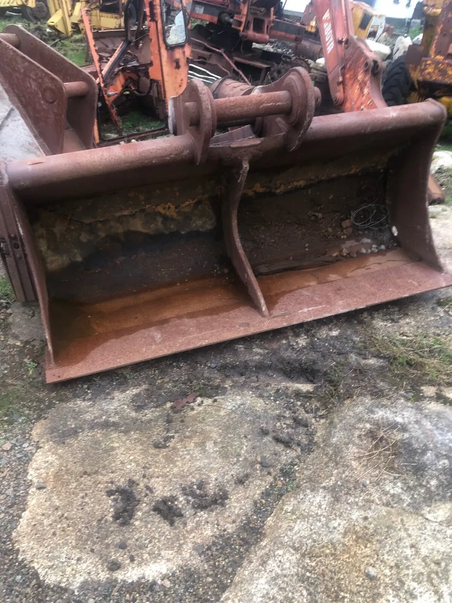 20 ton Buckets - Image 2