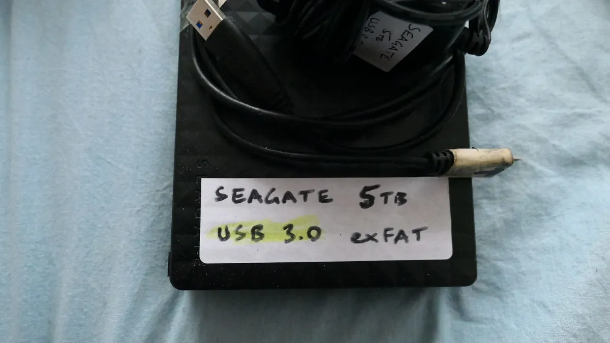 HARD DRIVES - DESKTOP / EXTERNAL - SEAGATE - USB 3 - Image 2