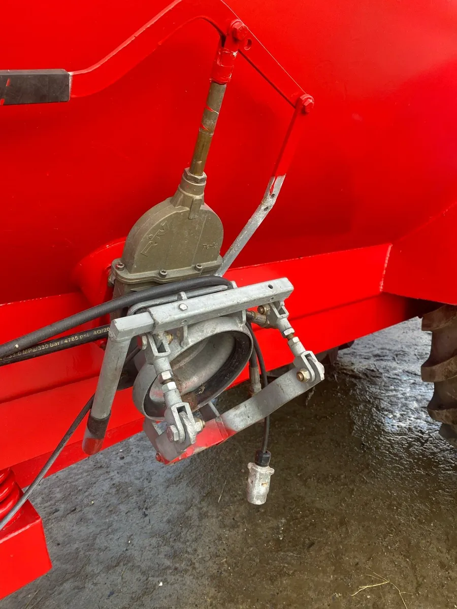 Slurry tanker - Image 4