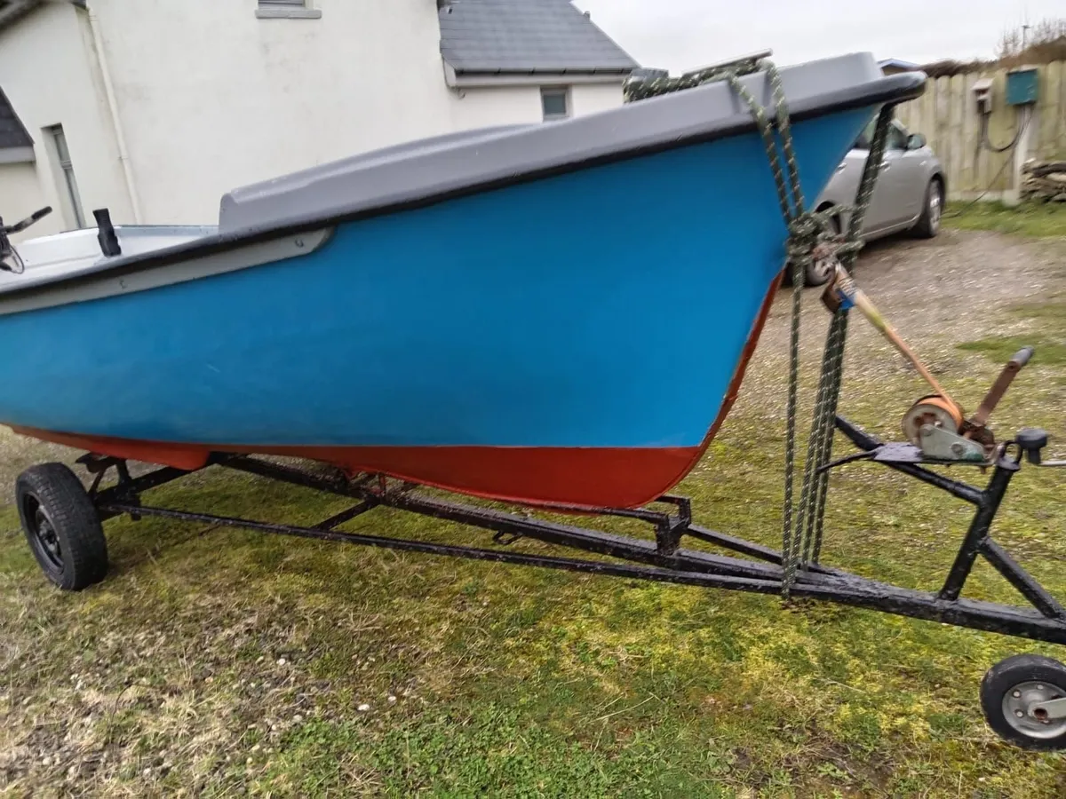 17 foot open sea boat with outboard - Image 1