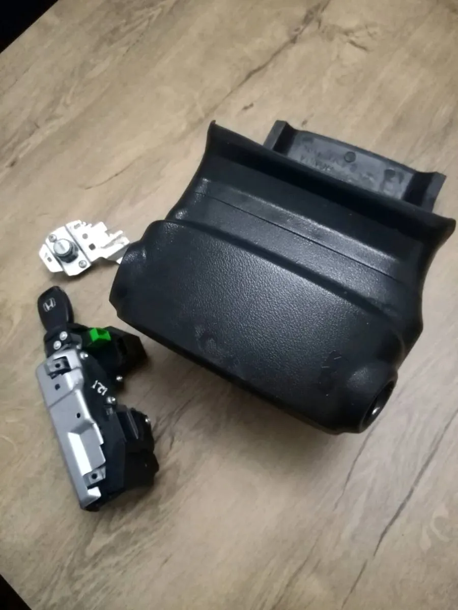 Honda Stream ignition cover anddoor lock 2007/2012 - Image 1