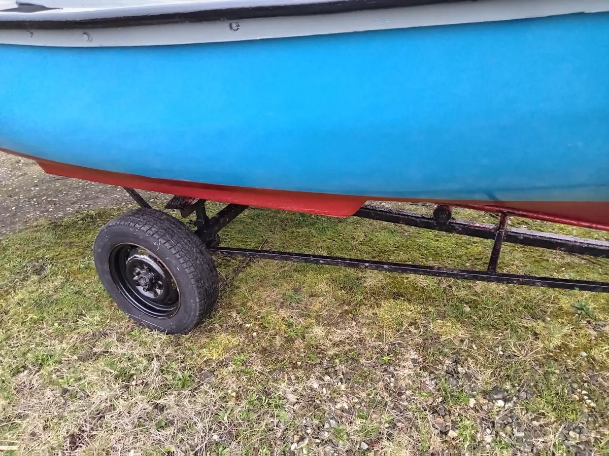 17 foot open sea boat with outboard - Image 2