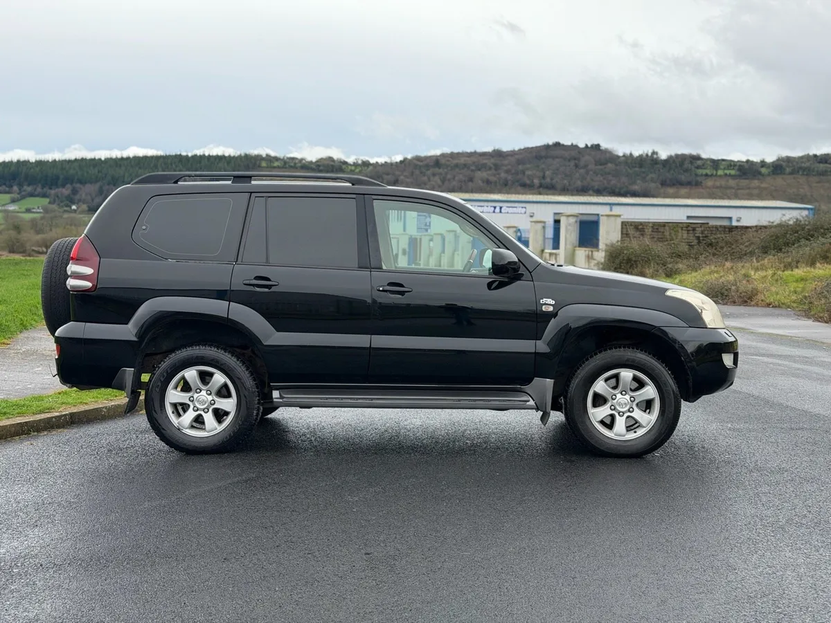 Land Cruiser CrewCab MINT!! - Image 2