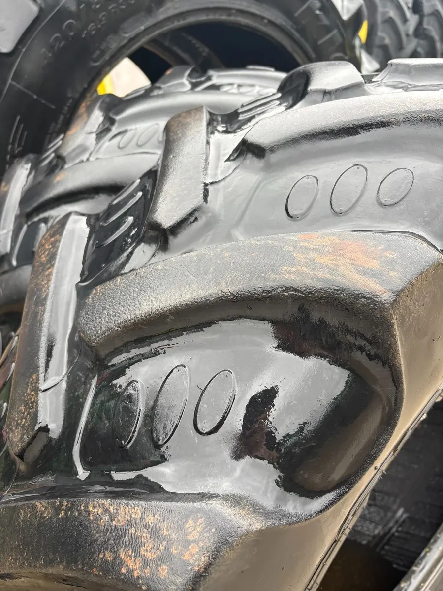 Tractor tyre set 420/85/38 & 380/85/24 - Image 3