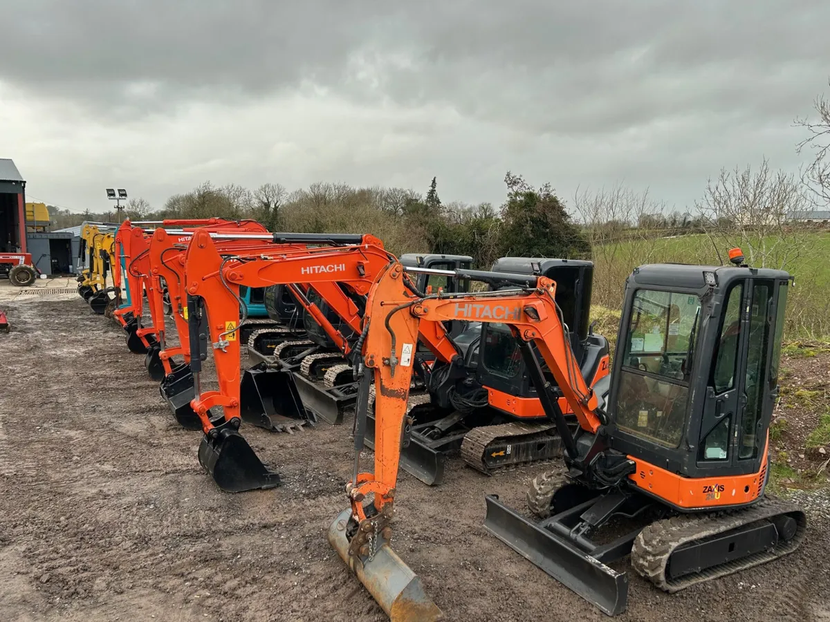 3 - 7 Tonne Hitachi Diggers - - - Priced To Sell - Image 1