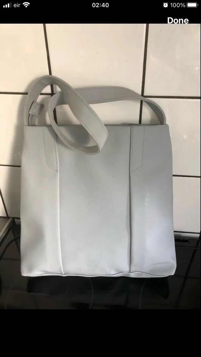 Ladies stunning bag €10 - Image 3