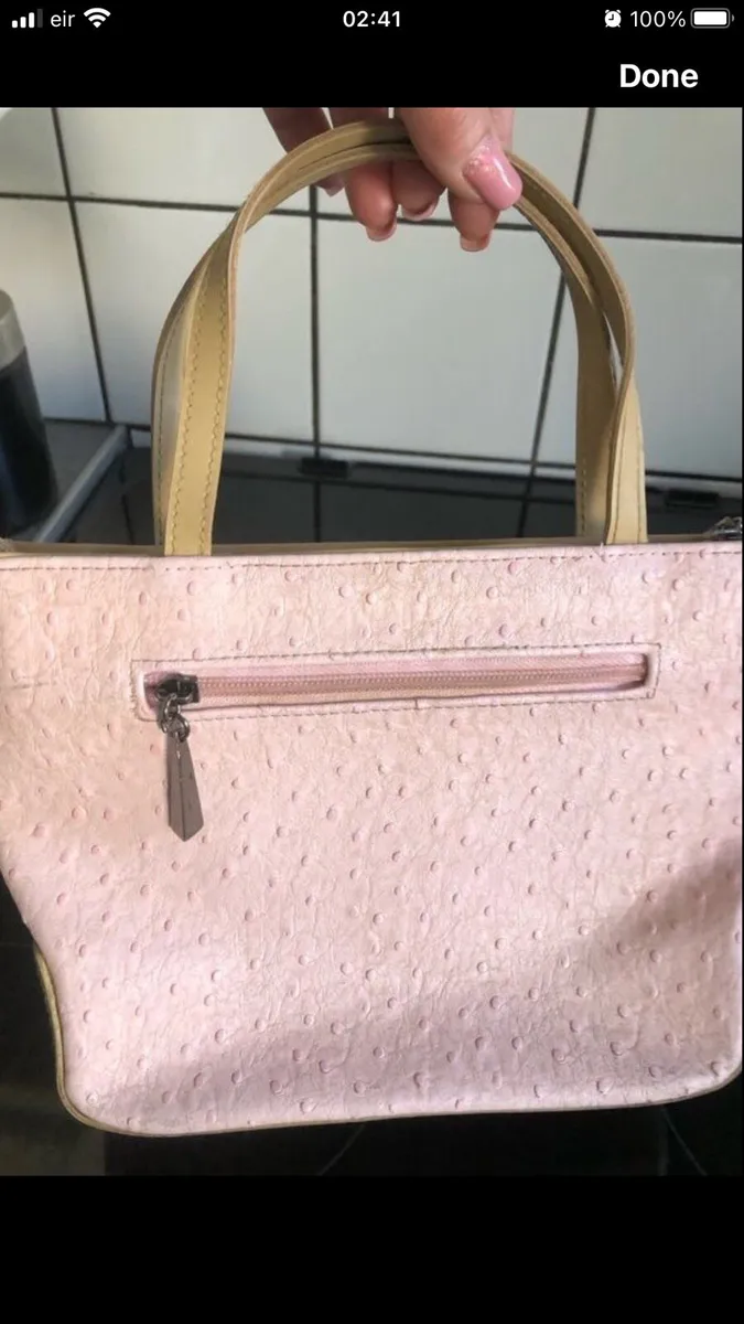 Ladies  stunning  bag €10 - Image 3