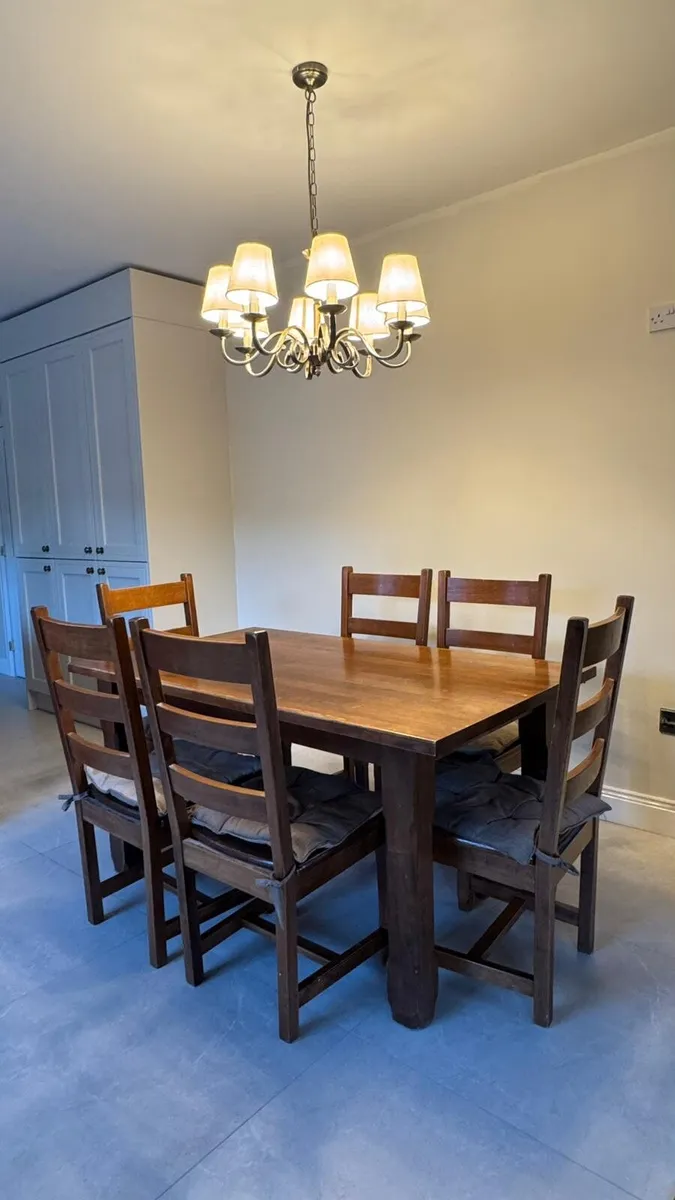 Kitchen Table & 8 chairs - Image 1