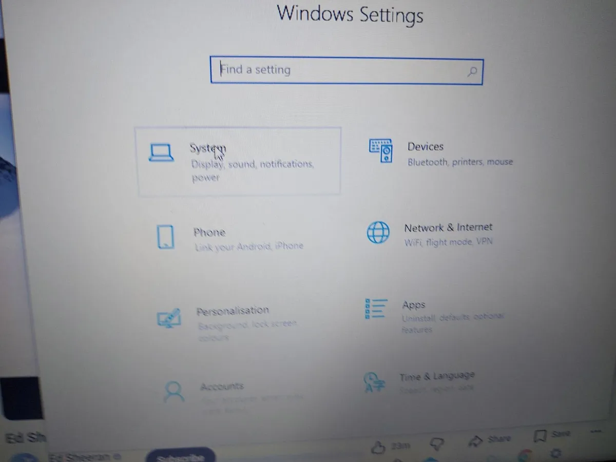 HP 15.6 inch Laptop Model 15-bw066sa, 4GB RAM, 1TB - Image 3