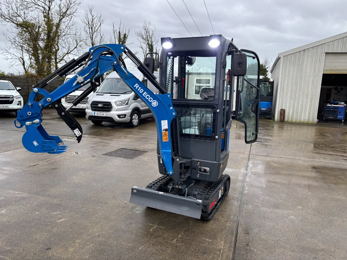 Rippa 1.2 ton fully cabbed Mini Digger. R10 Eco... - Image 1