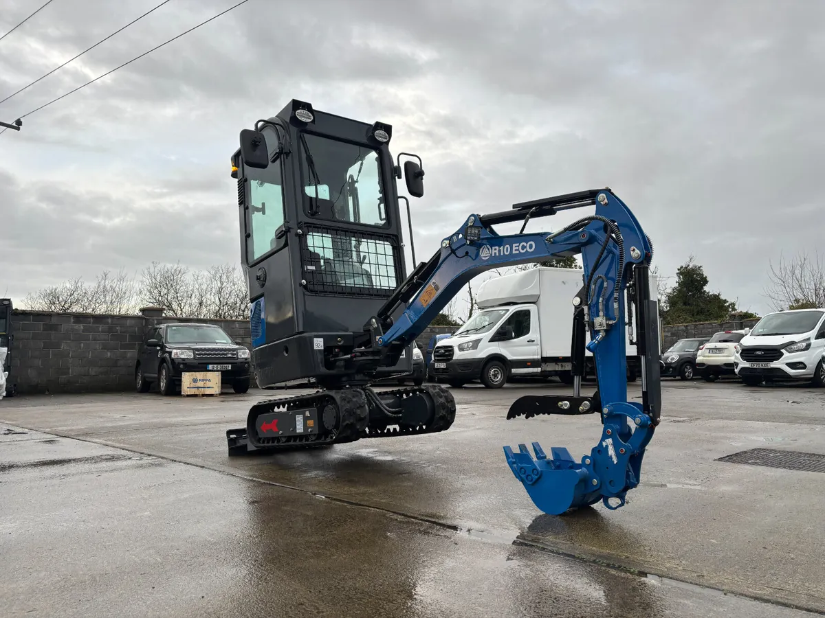 Rippa 1.2 ton fully cabbed Mini Digger. R10 Eco... - Image 3