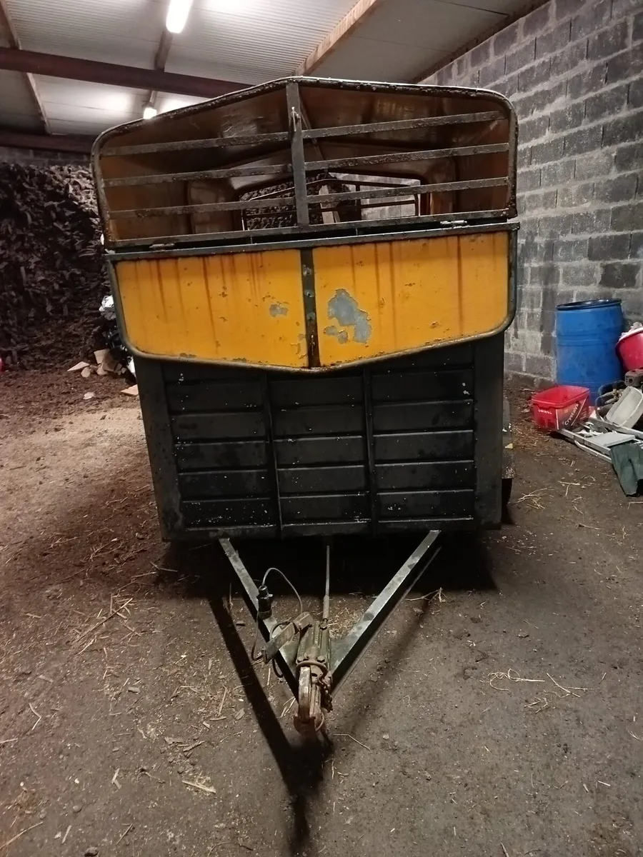 2 cow trailer - Image 1