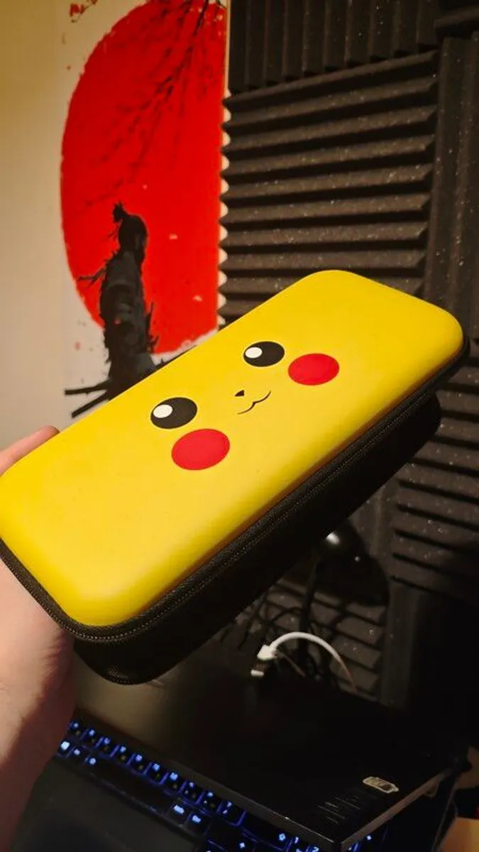 Nintendo Switch Oled + 512gb + Covers - Image 4