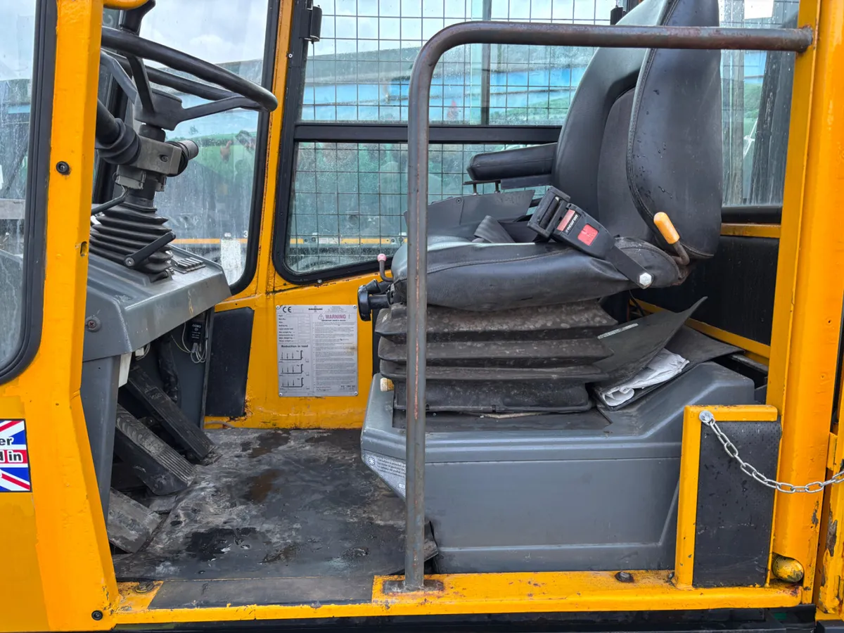 BAUMANN 7 Ton Side loader forklift Low Hrs - Image 4