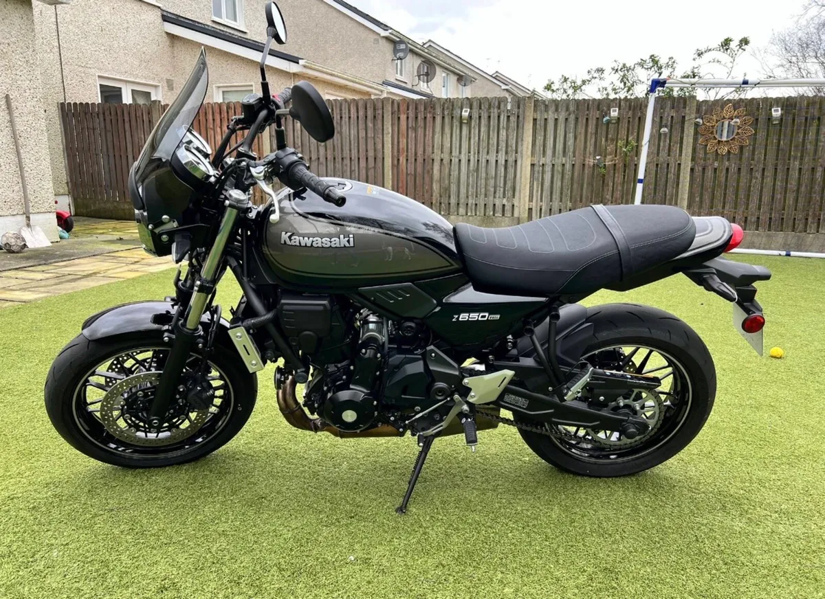 Kawasaki z650rs ONLY 1642km - Image 4
