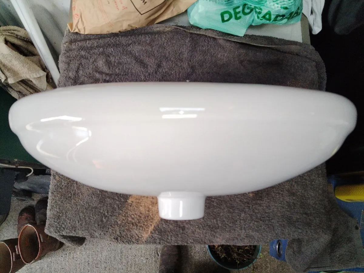 Basin and pedestal - Image 3
