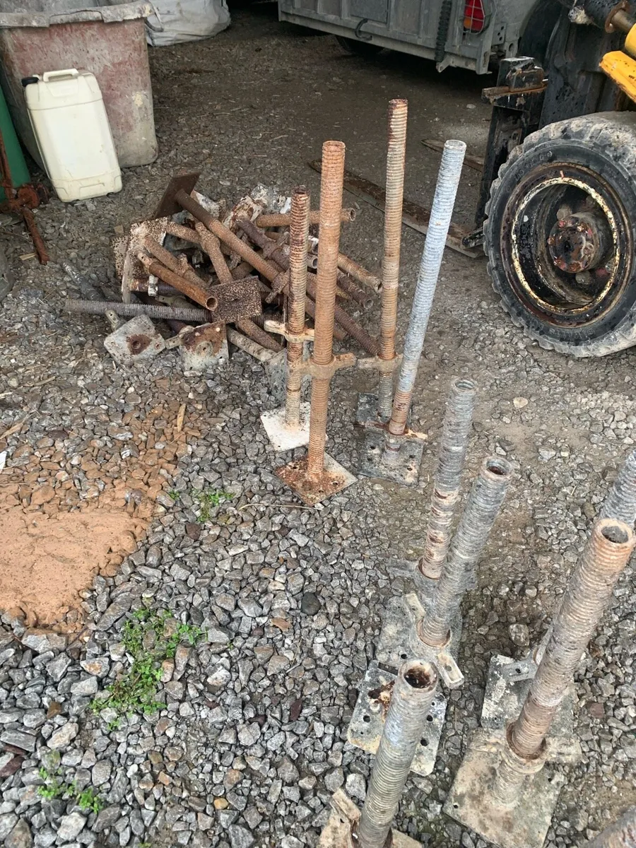 Scaffolding jack legs - Image 2