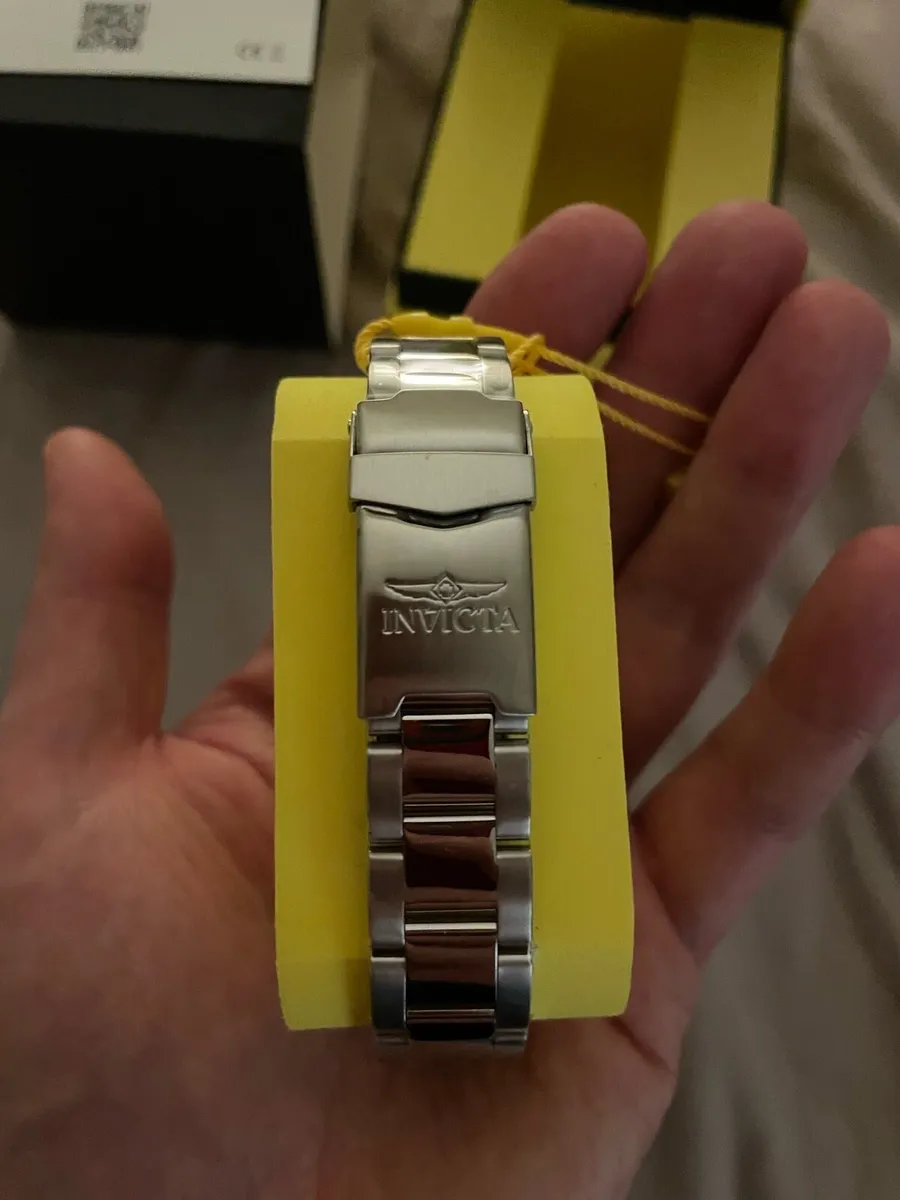Invicta Pro Divers Watch - Image 4