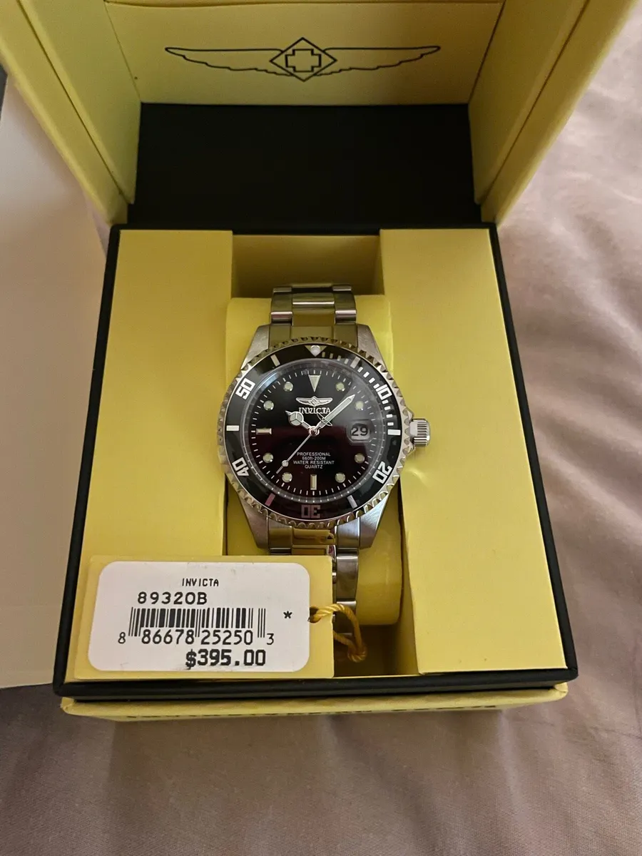 Invicta Pro Divers Watch - Image 1