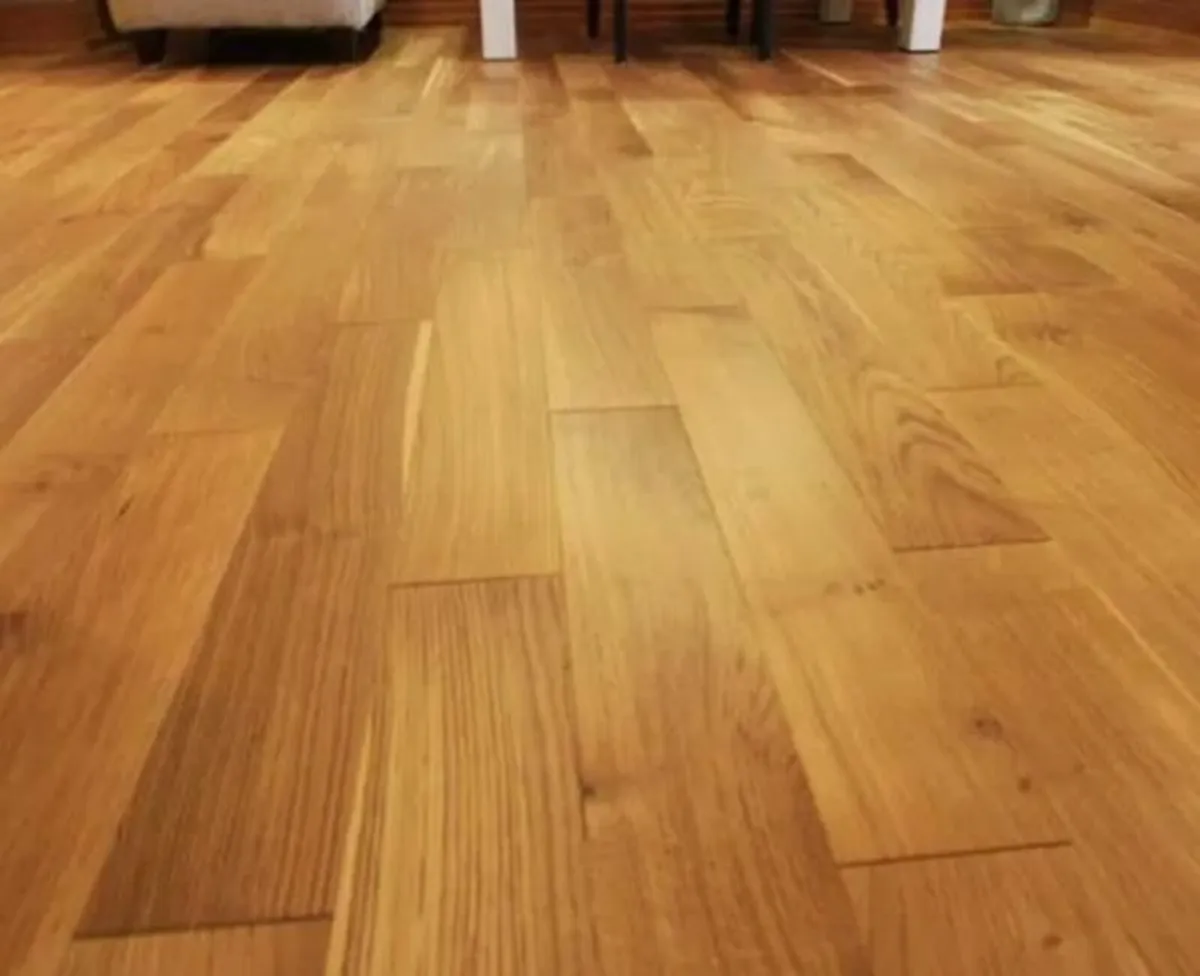 Carpentry painting tiling - Image 1