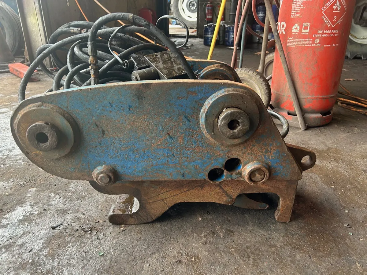 HILL ((65mm)) Quick Hitch - Image 1