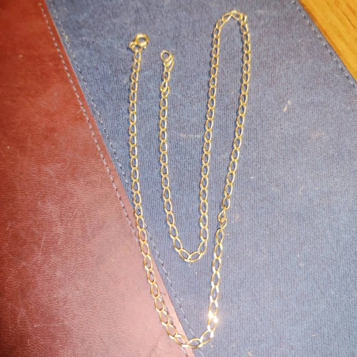 CIRCLE LINKS, 9CT SOLID Gold 5 Gram 18"Long Chain - Image 1