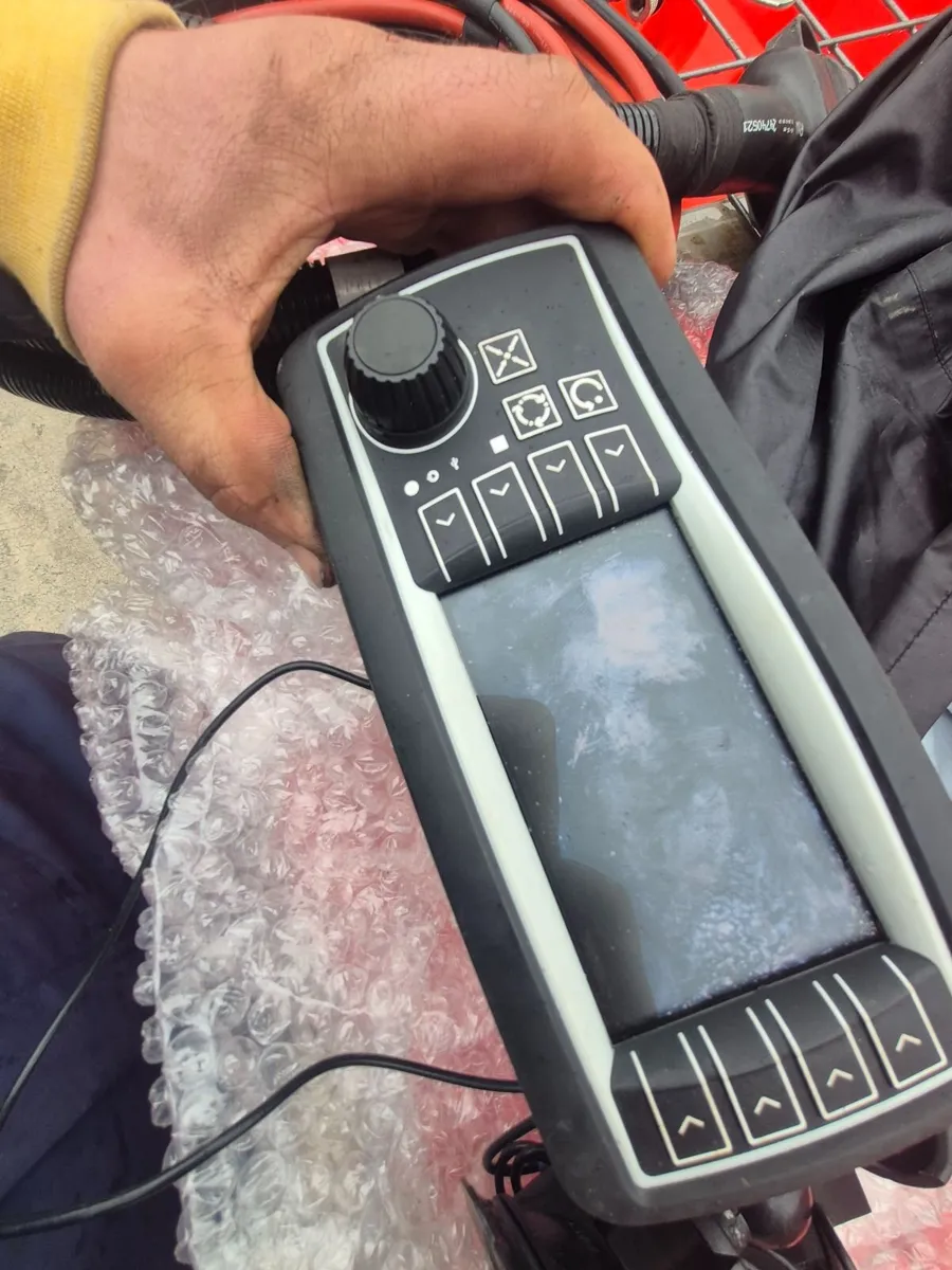 Salt/sand spreader wessex new - Image 4