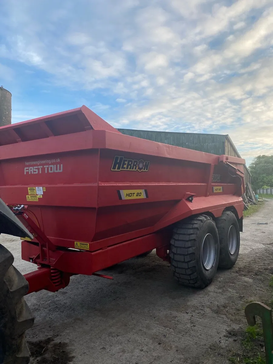 20T Dump trailer for hire - Image 3