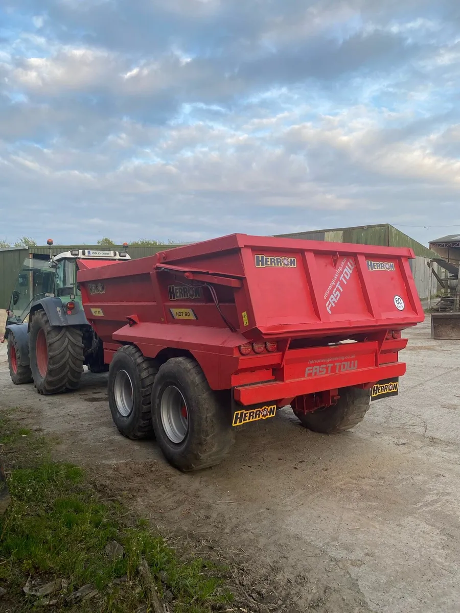 20T Dump trailer for hire - Image 4