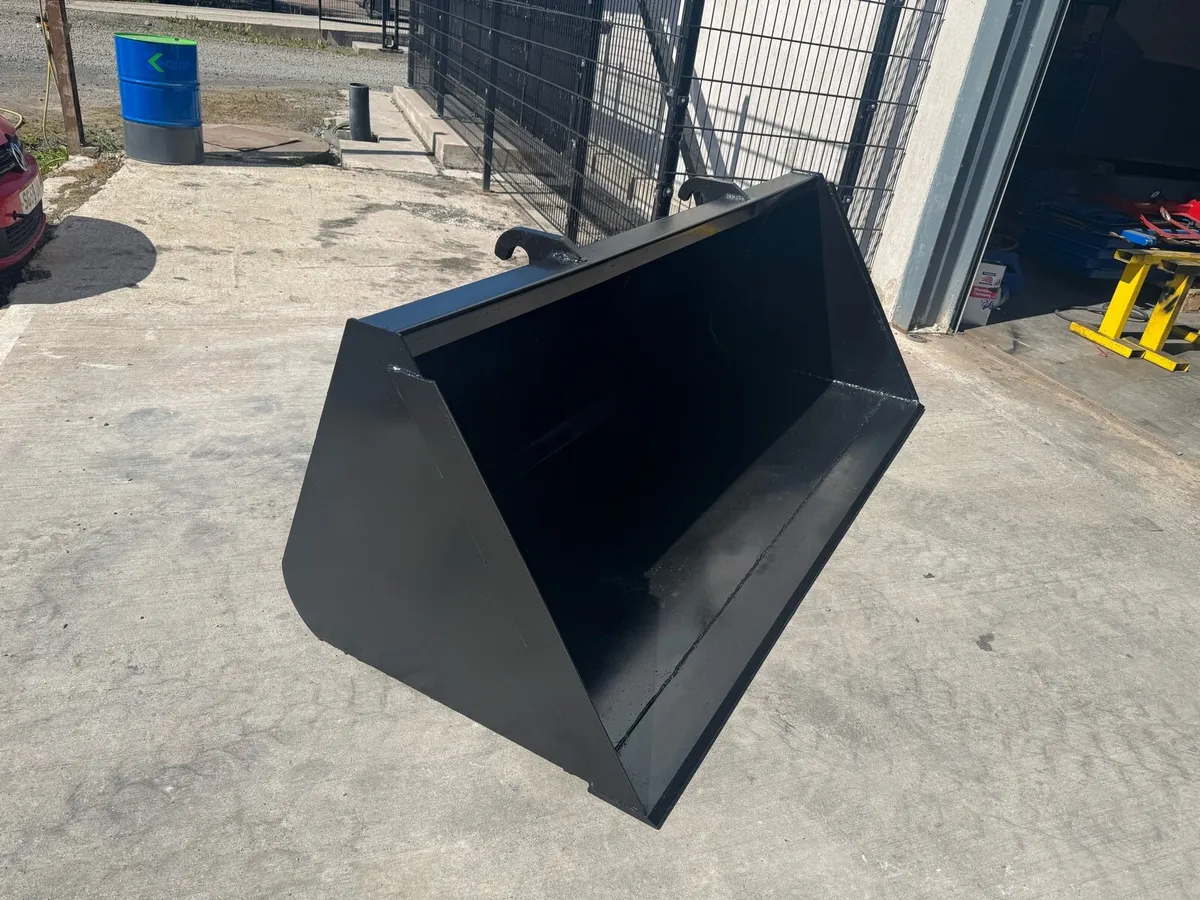 7ft 6 Telehandler buckets *In Stock* - Image 1