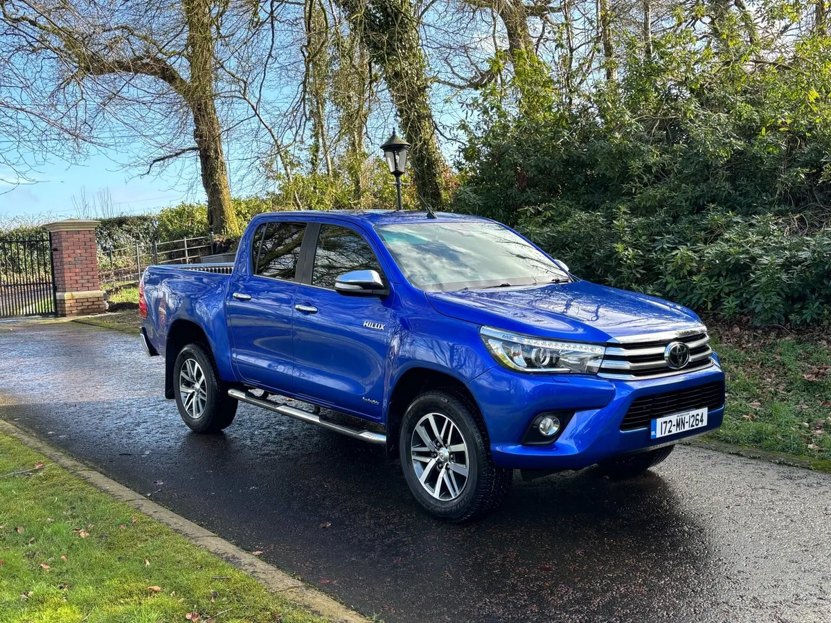 Toyota Hilux invincible *NO VAT* - Image 1