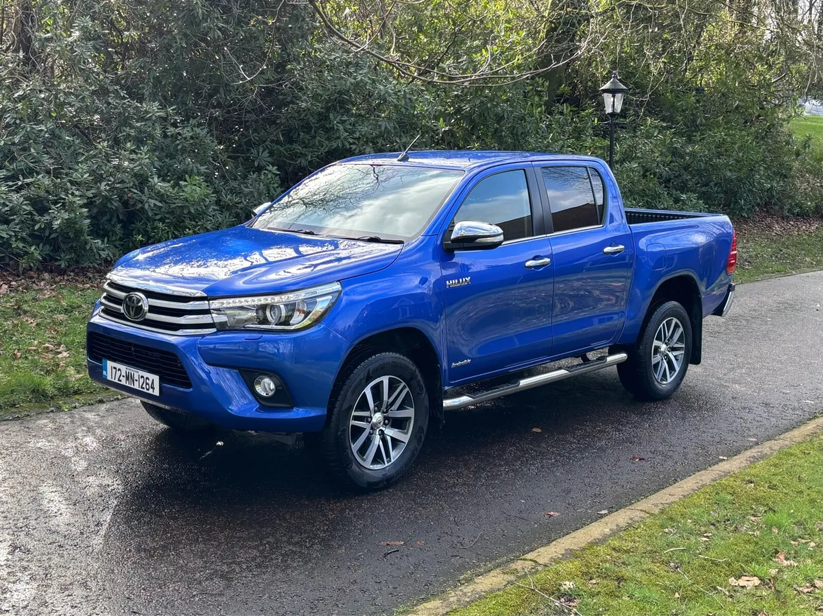 Toyota Hilux invincible *NO VAT* - Image 3