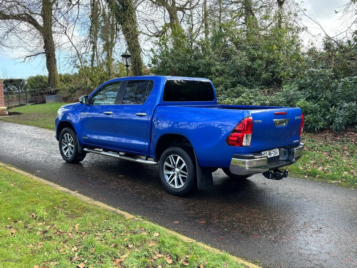 Toyota Hilux invincible *NO VAT* - Image 4