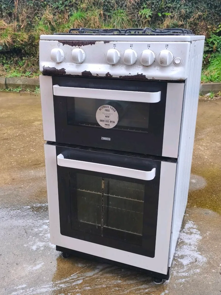 Gas cooker - Image 1