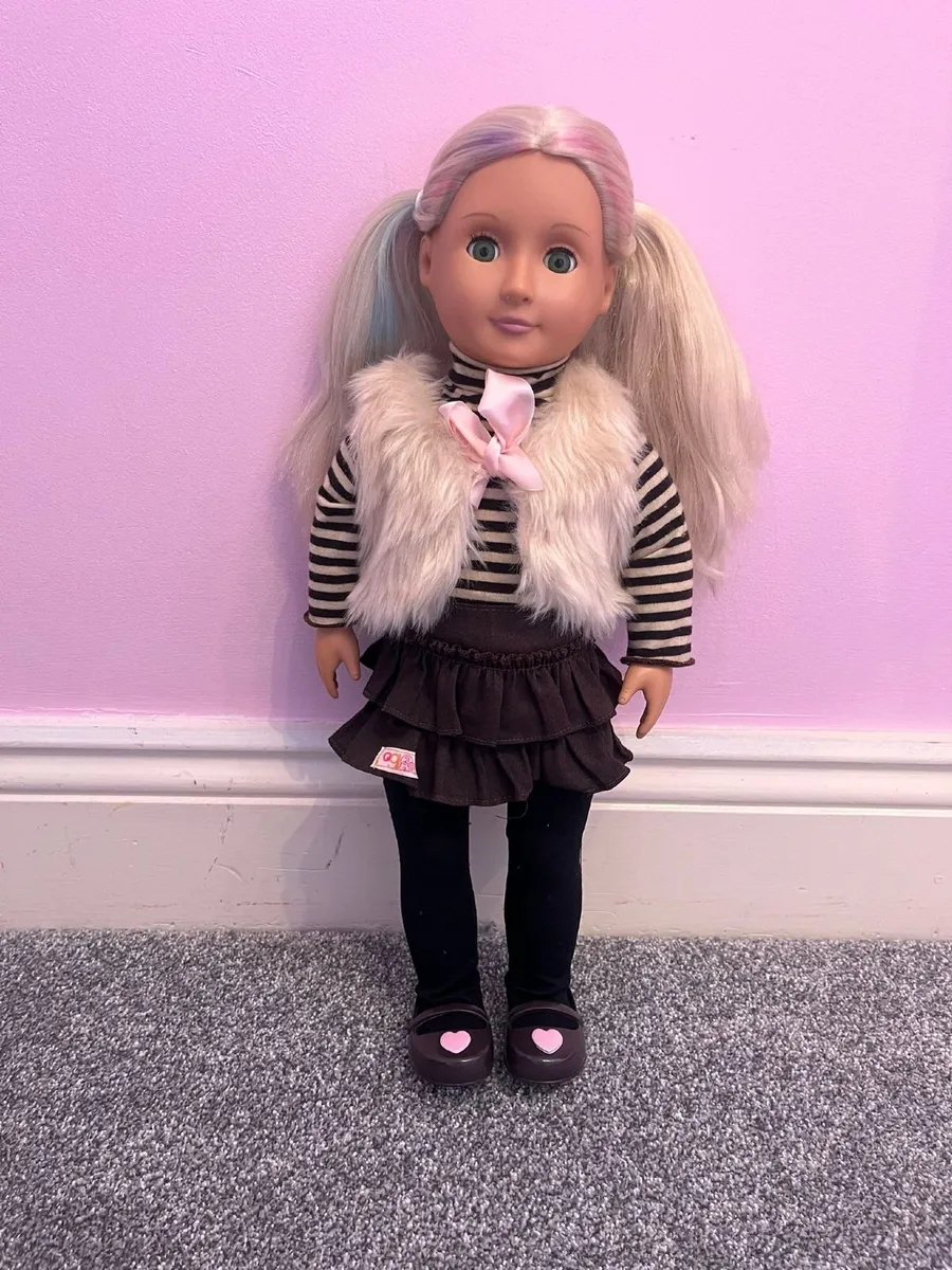 Our Generation doll - Holly - Image 3
