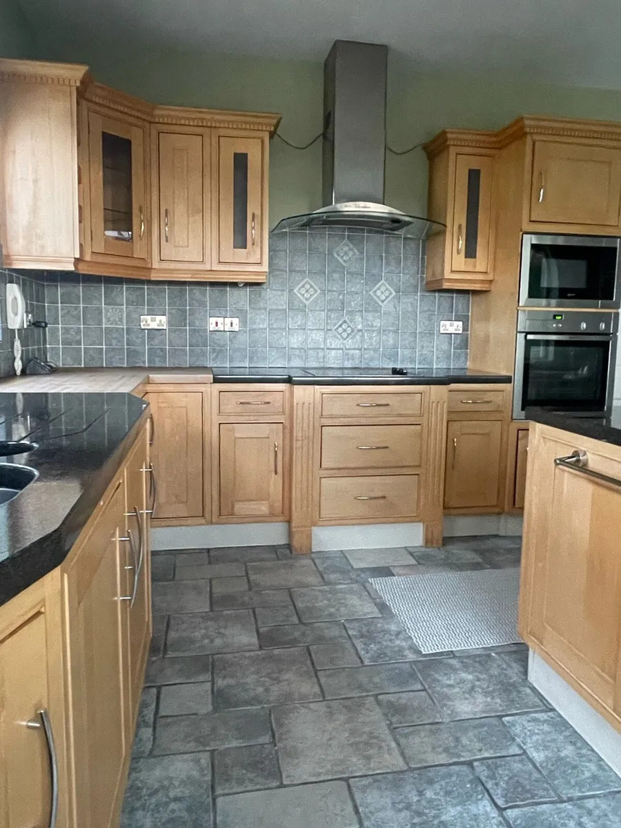 Solid Maple Shaker Kitchen - Image 2