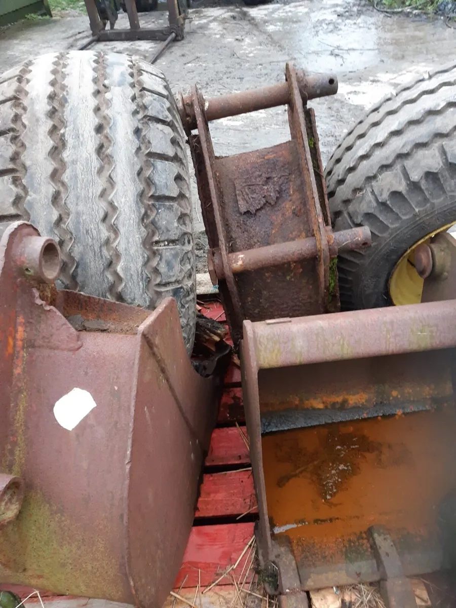 3 Digger buckets for 5-6 ton digger - Image 2