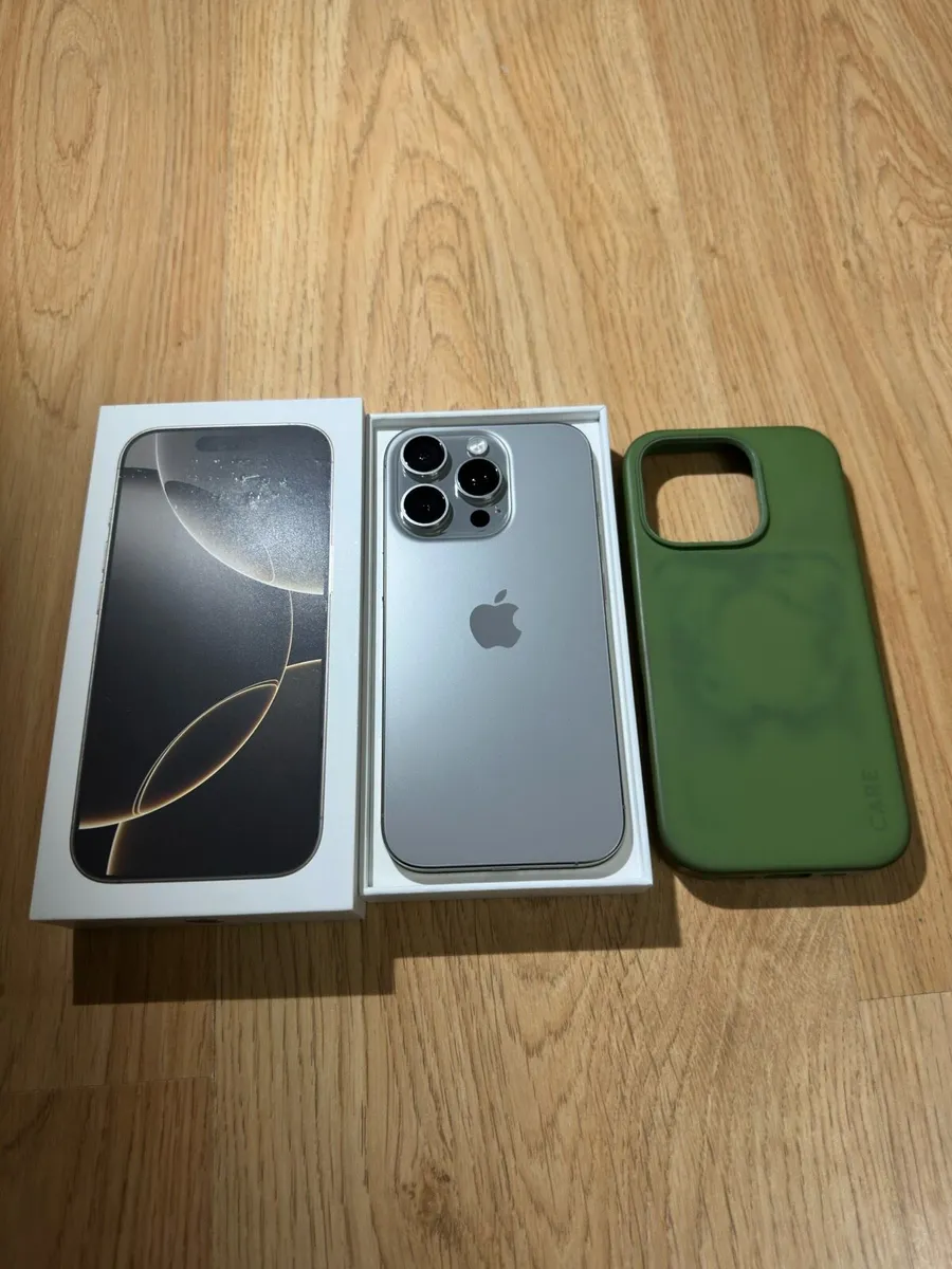 Unlocked Apple iPhone 16 pro natural titanium 128g - Image 1